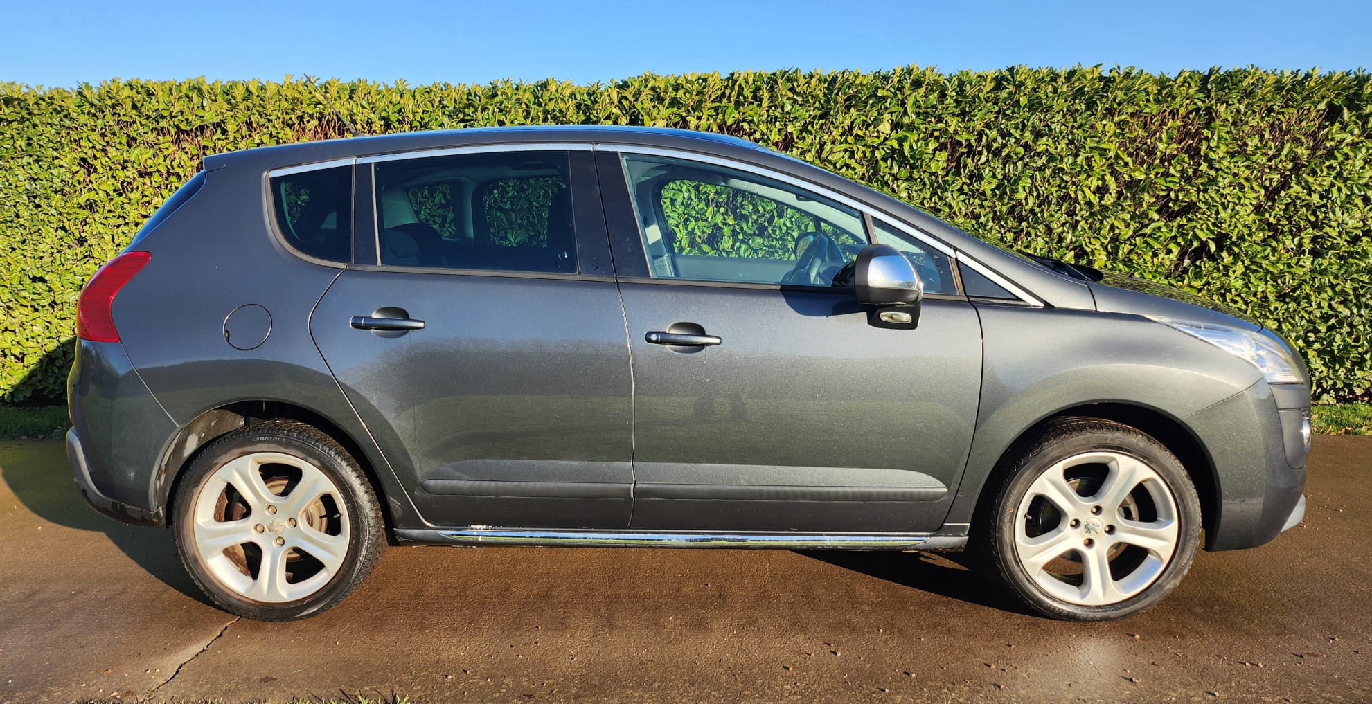 
								Peugeot full									